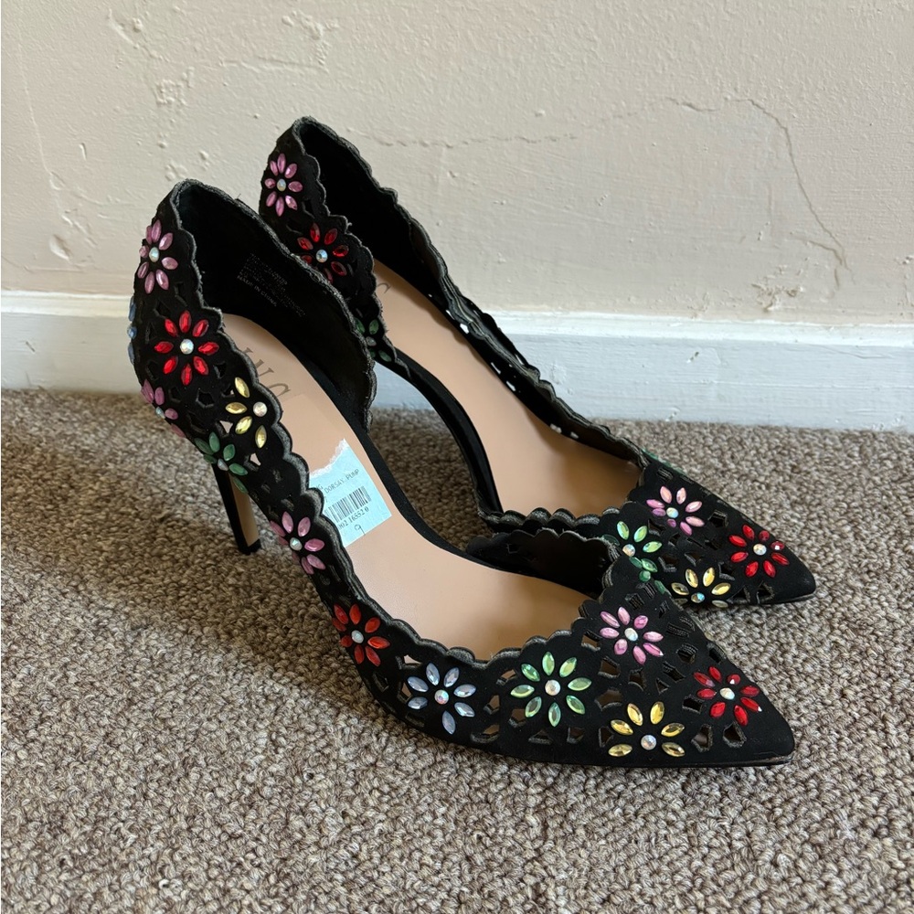 NWT INC Kenjay Pumps Size 9